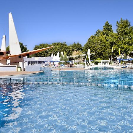 Hotel Ralitsa Aquaclub Albena Kültér fotó